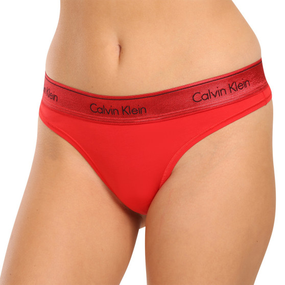 Stringi damskie Calvin Klein czerwone (QF7449E-XAT)